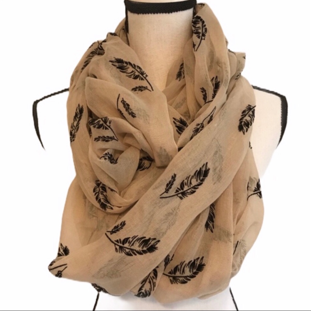 Bundle 430 Mudd Brand Scarf